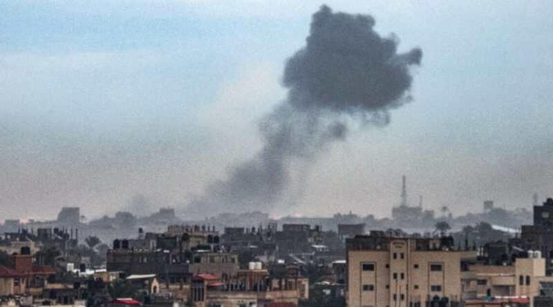 Israel pounds Gaza as fears grow of push into Rafah