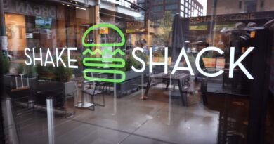 Shake Shack stock surges 26% on fourth-quarter profit, strong 2024 outlook