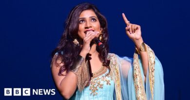 Shreya Ghoshal: We need to celebrate Lata Mangeshkar's legacy