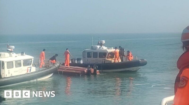 Taiwan: Two Chinese fishermen die after sea chase with coastguard