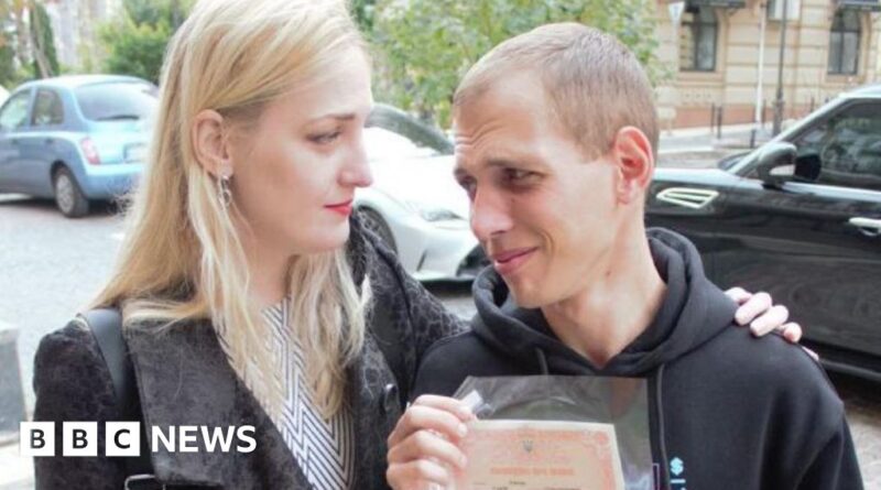 The blind Ukrainian amputee whose wife's voice kept him alive