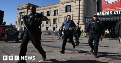 The moment gunfire erupts in Kansas City shooting