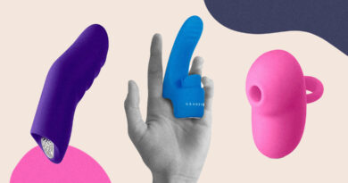 These 15 Expert-Approved Finger Vibrators Will Make Hand Play Even More Buzz-Worthy