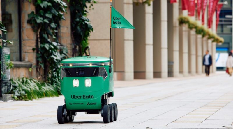 Uber Eats is launching a delivery service with Cartken's sidewalk robots in Japan | TechCrunch