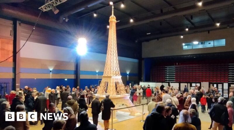 World record for matchstick Eiffel Tower after U-turn