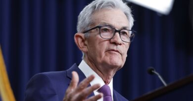 Fed Chair Powell and jobs data take center stage next week as Wall Street weighs interest rate outlook