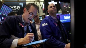 Friday's analyst calls: General Electric gets upgraded, Deutsche names a top Chinese EV pick