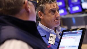 Markets are hitting record highs. And economists like El-Erian and Krugman can't shake off their fears