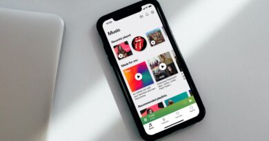 Streamer Deezer cheers Apple antitrust fine, but calls tech giant's DMA response 'deceptive' | TechCrunch