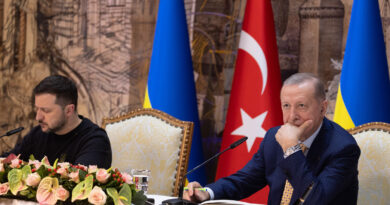 Turkey’s Erdogan hosts Zelenskyy, hopeful on Ukraine-Russia compromise