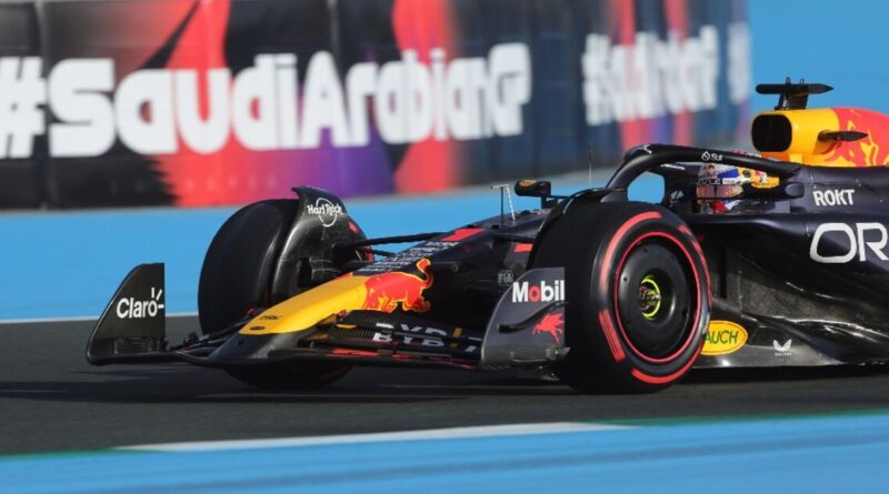 Verstappen tops final practice in Jeddah, Ferrari stand-in Bearman 10th