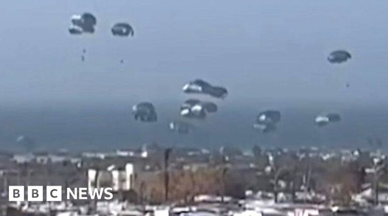 Watch: US parachutes aid into Gaza