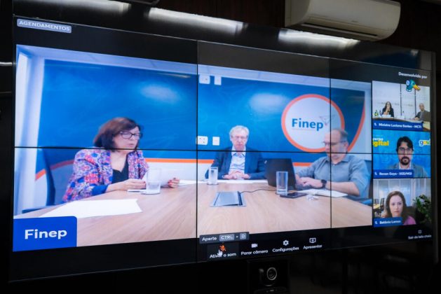 A digital meeting by Brazil’s Ministry of Science and Technology to discuss the use of artificial intelligence in the public sector. Remote work and debates have also increased the demand for digital infrastructure by boosting long-distance communication. Credit: Rodrigo Cabral / Ascom MCTI