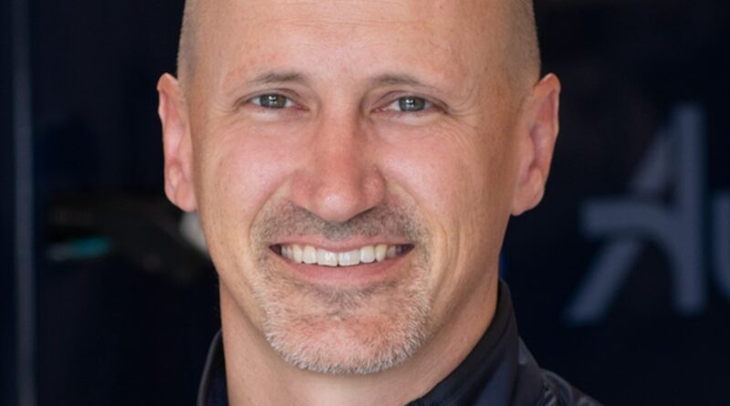Aurora co-founder Sterling Anderson is leaving the self-driving truck startup | TechCrunch