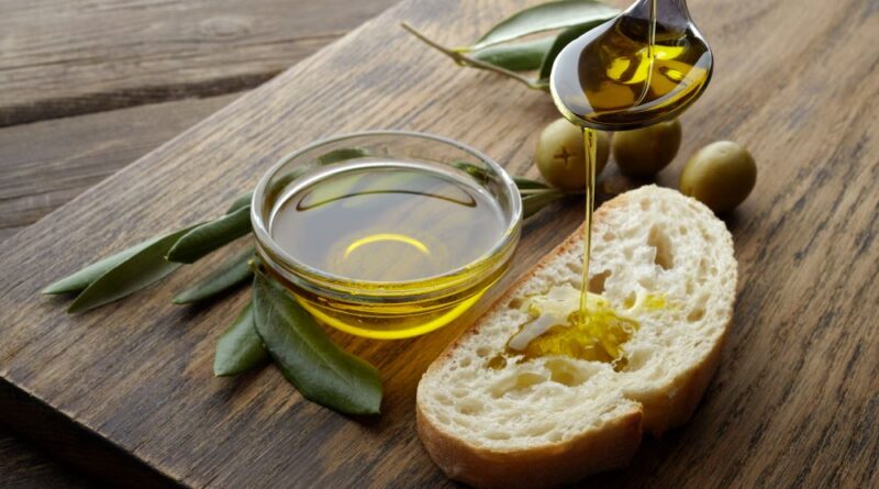 Benefits of Olive Oil to Expectant Mothers and Babies