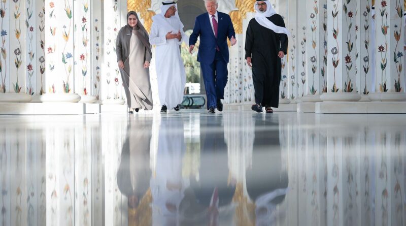 Boeing Gets 28 Plane Order From Etihad Airways As Trump Tour Continues