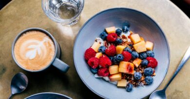Eating healthy but struggling to lose weight? Here's what a dietitian recommends