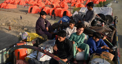 Families Are Split as Pakistan Deports Thousands of Afghan Refugees