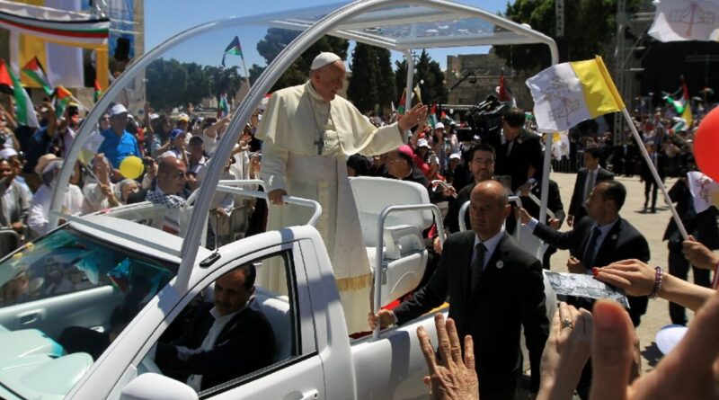 Francis's popemobile converted into clinic for Gazan children