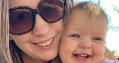 I had kids in my early 20s and again in my late 30s. I'm more confident as an older mom.