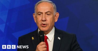 Israel-Gaza war: Netanyahu accuses Starmer of siding with Hamas