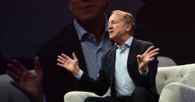 Leaders in AI need to reinvent themselves every year, says Cisco's former CEO