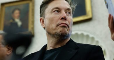 Musk vows to be 'super focused' on companies amid X outages