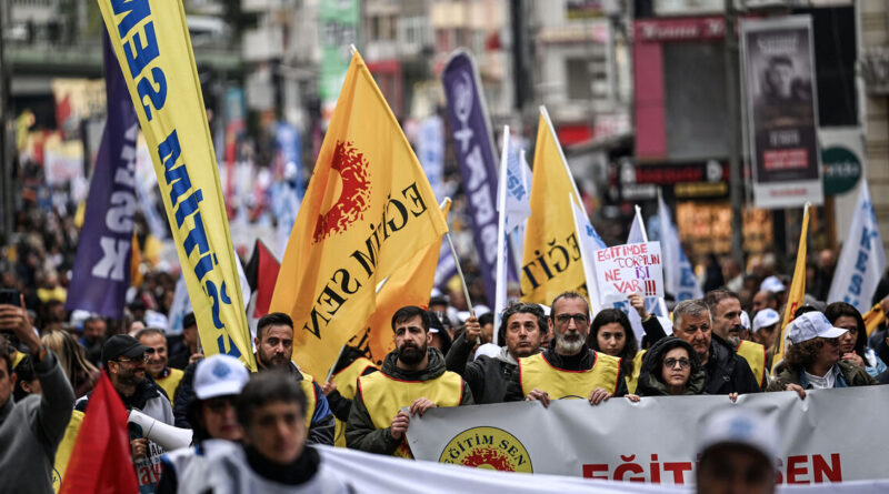 Over 400 detained in Istanbul’s May Day protest as Turkey restricts transit