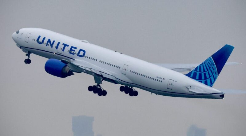 Passenger injured by falling suitcase sues United, saying cabin crew should've helped put luggage in overhead bin