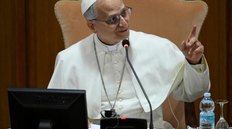 Pope Leo identifies AI as main challenge in first meeting with cardinals