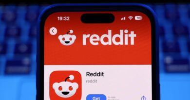 Reddit's stock jumps as much as 19% after first quarter earnings report