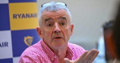 Ryanair's CEO slammed 'very lazy airport directors' in Ukraine and a 'lunatic Spanish minister's' luggage guidelines