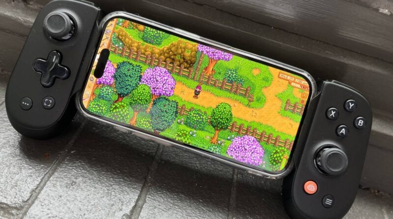 The Backbone Pro controller makes mobile gaming worth the hassle | TechCrunch