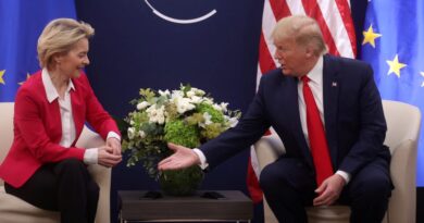 The EU signals willingness to fast-track trade talks with the US before a 50% tariff returns in July
