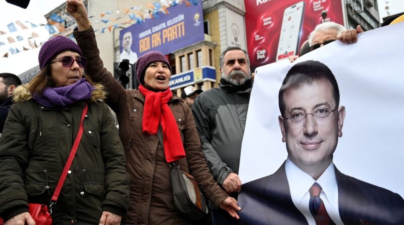 Turkey detains 45 in Istanbul corruption probe, bans Imamoglu's image