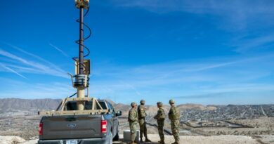 US judge dismisses case against migrants caught in new military zone