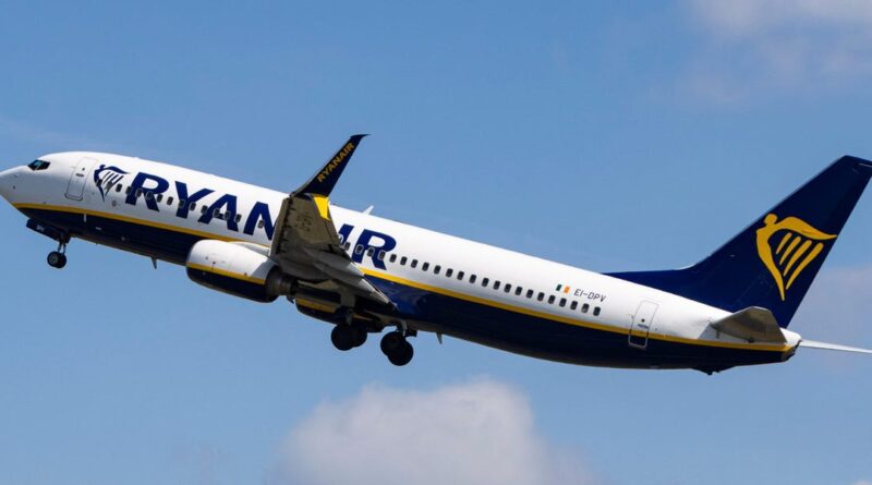 A thunderstorm caused turbulence so bad that it injured 8 people, and passengers were put on a bus to their final destination