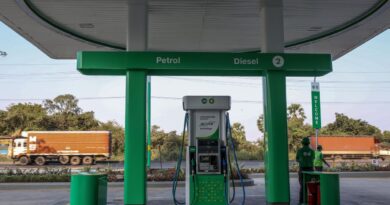 Billionaires Mukesh Ambani, Gautam Adani In Fuel Retailing Partnership Across India