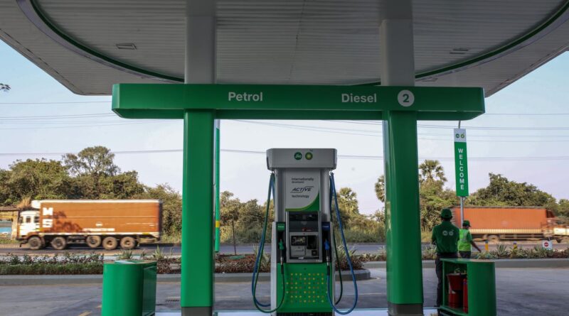 Billionaires Mukesh Ambani, Gautam Adani In Fuel Retailing Partnership Across India