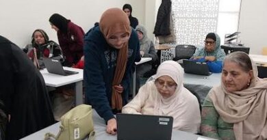 Bridging Generations Through Learning: Teens and Seniors Connect