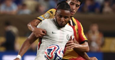 Chelsea and Benfica record wins to enter FIFA Club World Cup knockouts