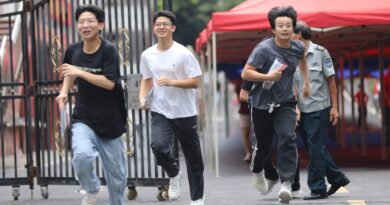 China's tech firms block AI access during high-stakes college entrance exams