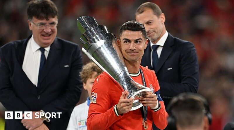 Cristiano Ronaldo holds the nations League trophy