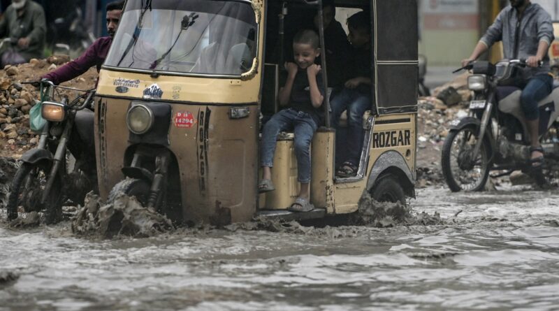Death toll rises after Pakistan hit by flash floods and heavy rains