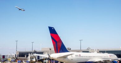 Delta warns of continued disruption at Atlanta airport after severe storms cause canceled flights and the evacuation of an air traffic control tower