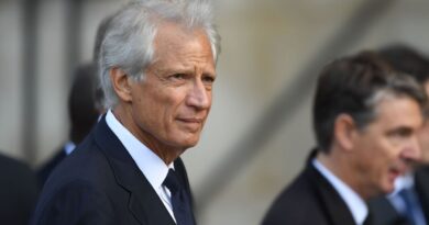 Former French PM says Trump has ‘immense opportunity’ in Mideast