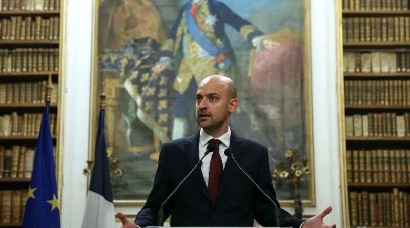 France cools expectations of swift Palestinian state recognition