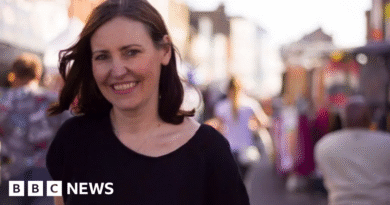 Government whip Vicky Foxcroft quits over disability benefit cuts