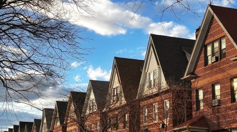 Housing market set for the 'worst year in decades,' says Meredith Whitney