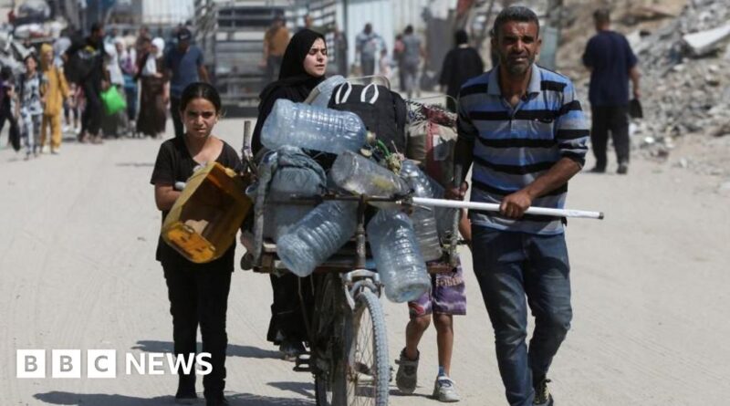 IDF says roads to Gaza aid centres are 'combat zones' as sites close for day